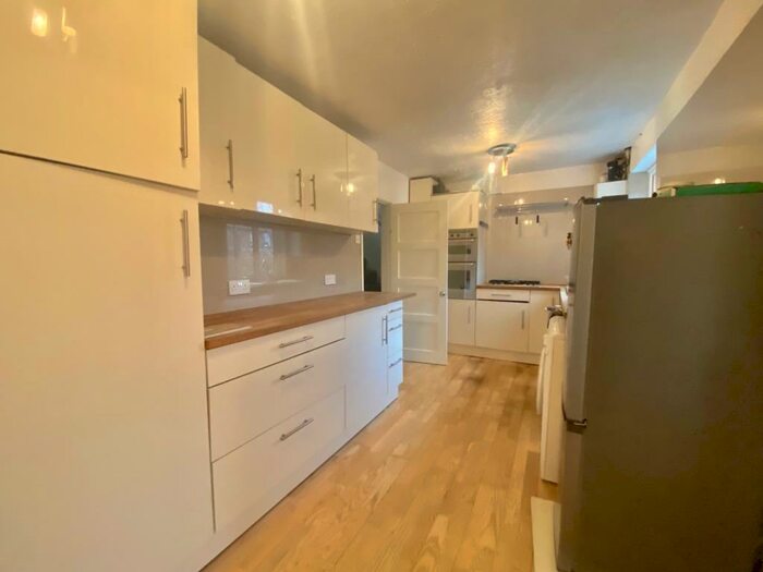 2 Bedroom Terraced House To Rent In Wallingford, Oxfordshire, OX10