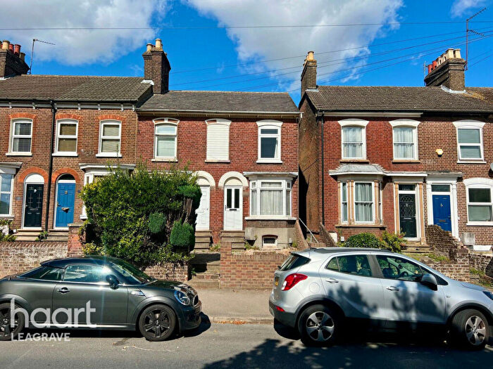 3 Bedroom End Of Terrace House For Sale In West Street, Dunstable, LU6