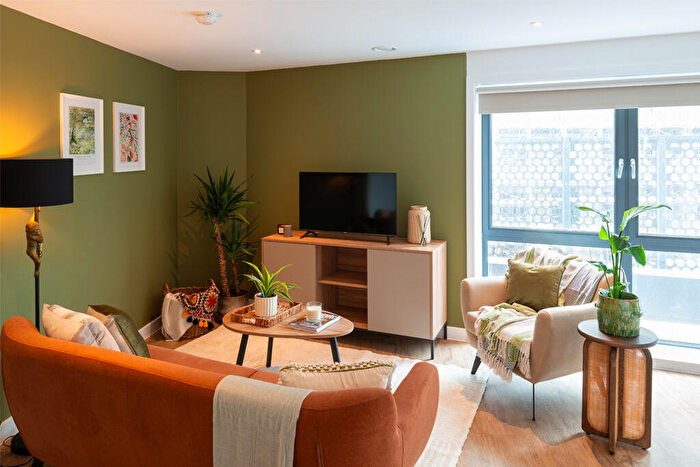 2 Bedroom Flat To Rent In Altitude At Phoenix, Saxton Lane, Leeds, West Yorkshire, LS9