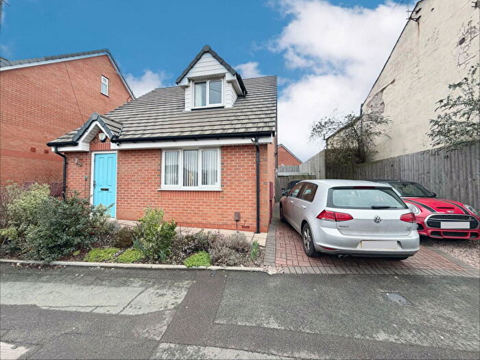 3 Bedroom Detached Bungalow For Sale In Northfield Road, Netherton, Dudley, DY2