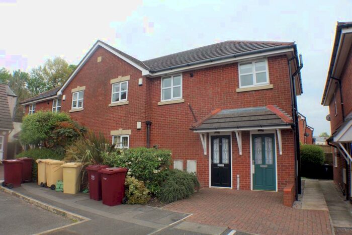 2 Bedroom Apartment To Rent In Mulberry Court, Horwich, BL6