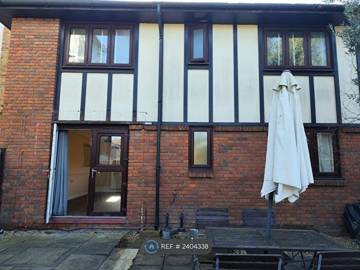 1 Bedroom Flat To Rent In Cyprus Place, Newham, E6