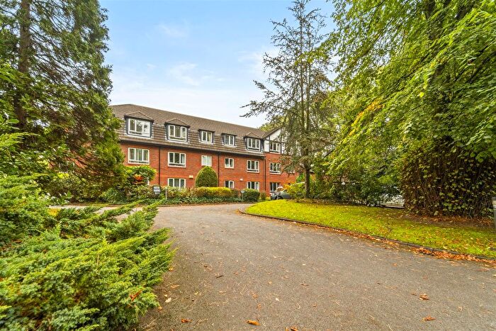 1 Bedroom Flat For Sale In Hatton Fold, Brooklands Road, Sale, M33