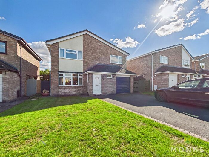4 Bedroom Detached House For Sale In Kingston Drive, Shrewsbury, SY2