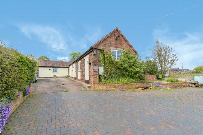 3 Bedroom Barn Conversion For Sale In Yarlet, Stafford, ST18