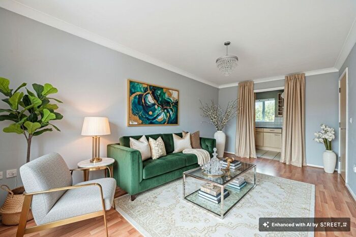 1 Bedroom Flat For Sale In Carmichael Close, Ruislip, HA4