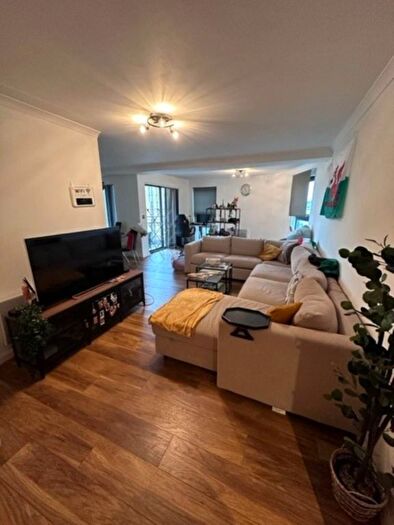 2 Bedroom Flat To Rent In Landmark Place, Chrchill Way, Cardiff, CF10