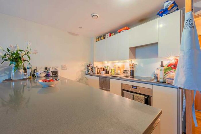 2 Bedroom Flat To Rent In Seren Park Gardens, Blackheath, SE3