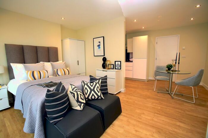 Studio To Rent In Hornchurch Road, Uxbridge, UB10