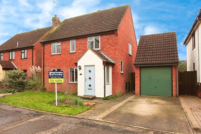 4 Bedroom Detached House For Sale In Canonsfield, Peterborough, PE4