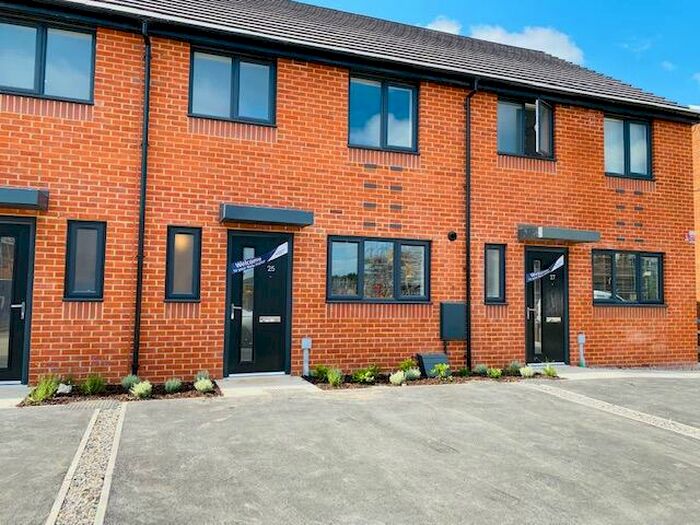 3 Bedroom House To Rent In Britannia Street, Salford, M6