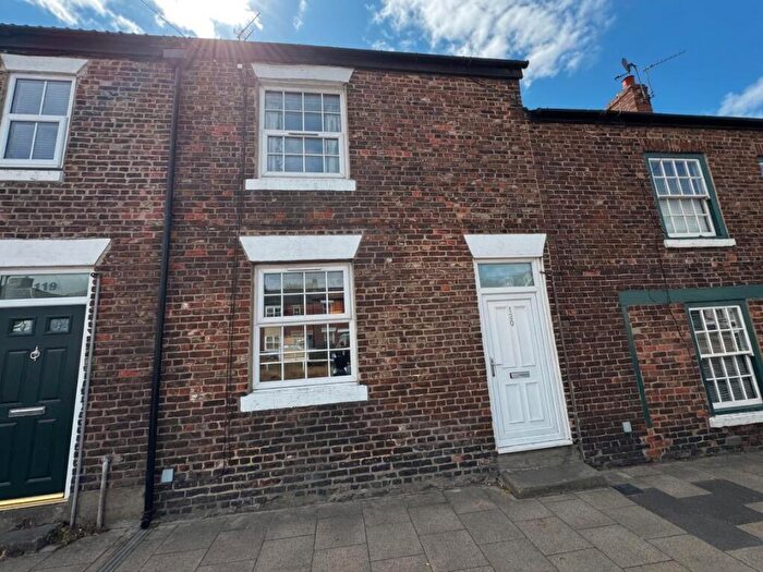 2 Bedroom Terraced House For Sale In Gilesgate, Durham, DH1