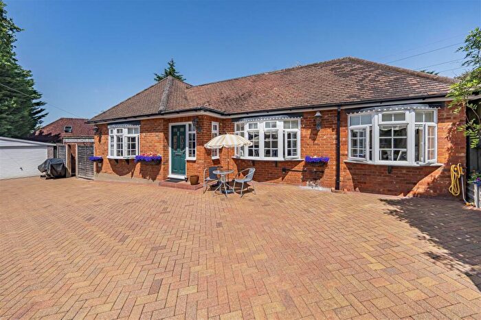 4 Bedroom Detached Bungalow For Sale In Reedham Close, Bricket Wood, St. Albans, AL2