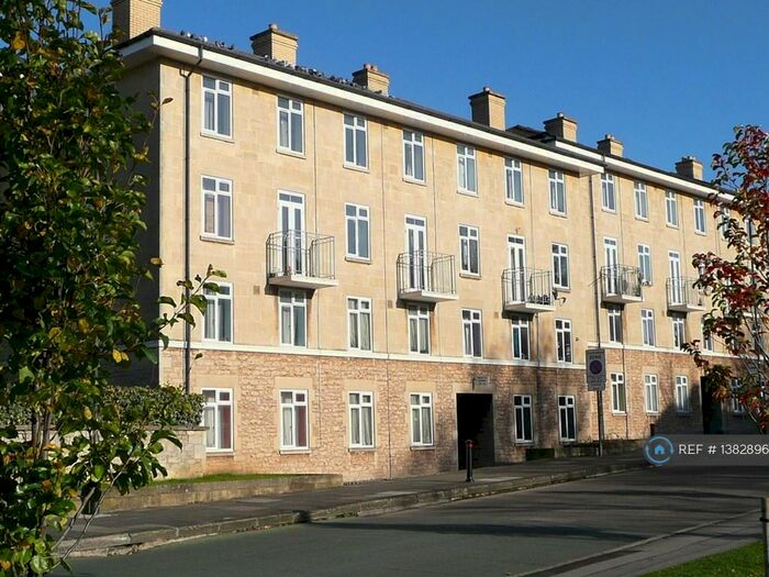 2 Bedroom Maisonette To Rent In Phoenix House, Bath, BA1