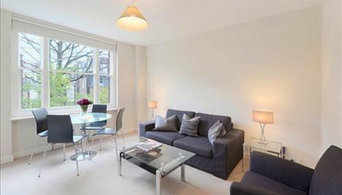 1 Bedroom Flat To Rent In Hill Street, London, W1J