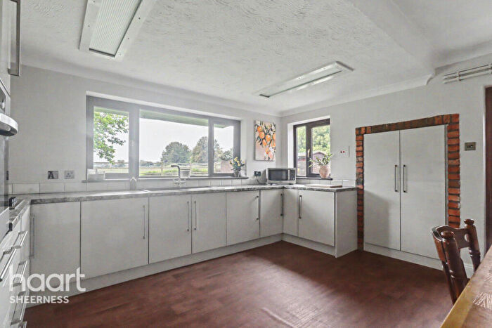 4 Bedroom Detached House For Sale In Chapel Street, Minster, ME12