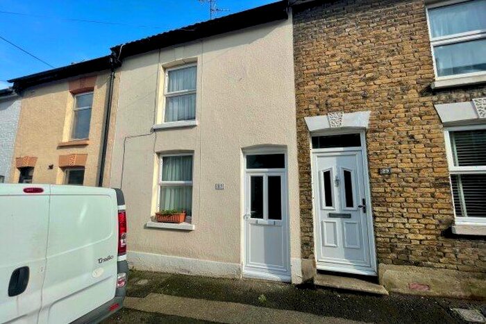 2 Bedroom Terraced House To Rent In Richard Street, Rochester, ME1