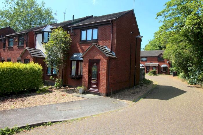 2 Bedroom Detached House To Rent In Heathfields Close, Chester, CH2