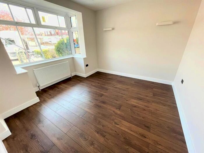 4 Bedroom Semi-Detached House To Rent In Devonshire Crescent, Mill Hill, NW7