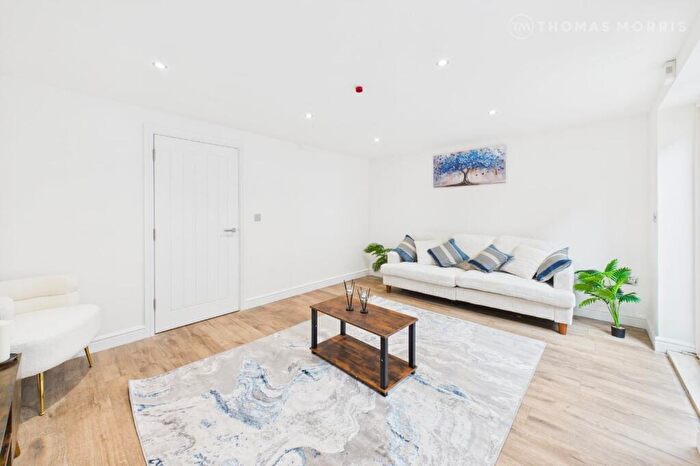 3 Bedroom End Of Terrace House To Rent In Windmill Row, St. Neots, Cambridgeshire, PE19