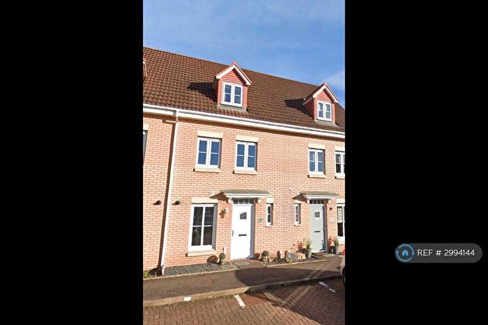 3 Bedroom Terraced House To Rent In Brodie Drive, Glasgow, G69