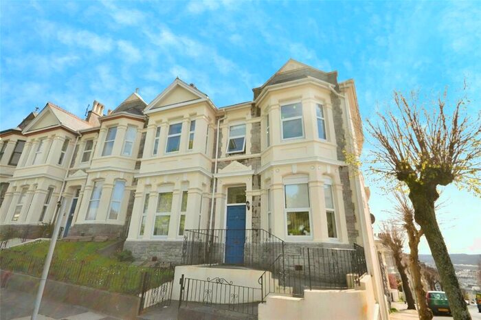 2 Bedroom Flat To Rent In Lipson Road, Plymouth, Devon, PL4