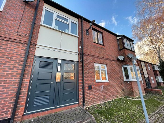 1 Bedroom Flat To Rent In Durrans Court, Bletchley, Milton Keynes, MK2