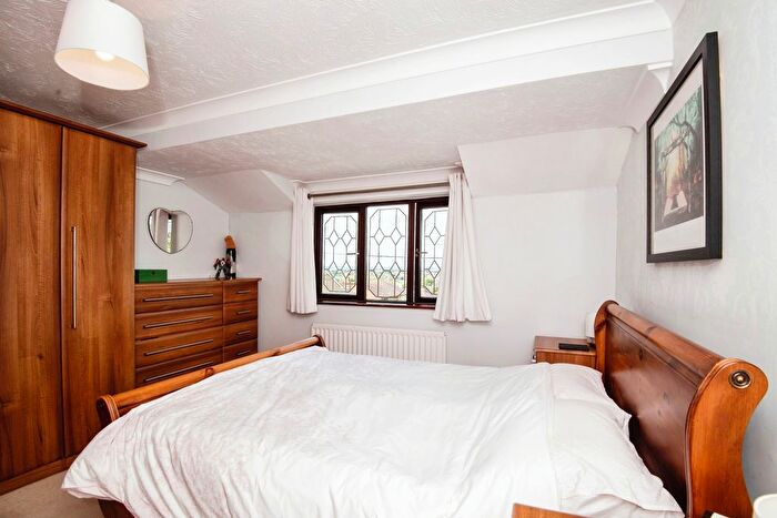 4 Bedroom Detached House For Sale In Bellevue Road, Minster On Sea, Sheerness, Kent, ME12