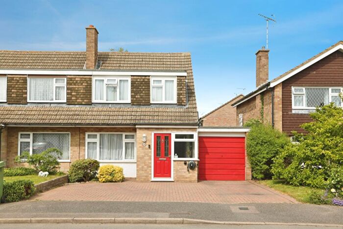 3 Bedroom Semi-Detached House For Sale In Brisbane Avenue, Sittingbourne, ME10