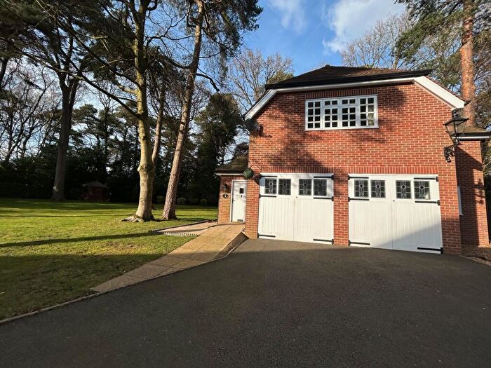 2 Bedroom House To Rent In Hardwick Road, Sutton Coldfield., B74