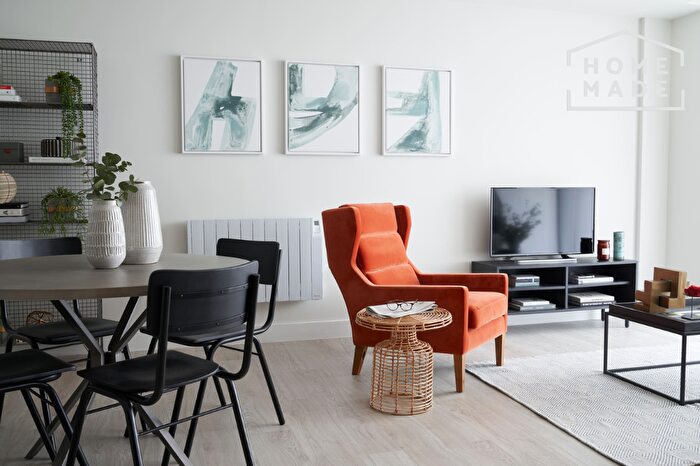 1 Bedroom Apartment To Rent In The Whitmore Collection, B3