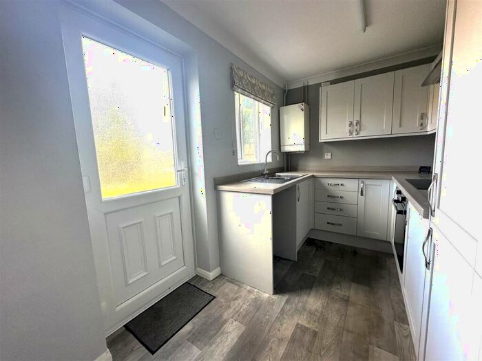2 Bedroom Semi-Detached House To Rent In Holdenby Close, Retford, DN22
