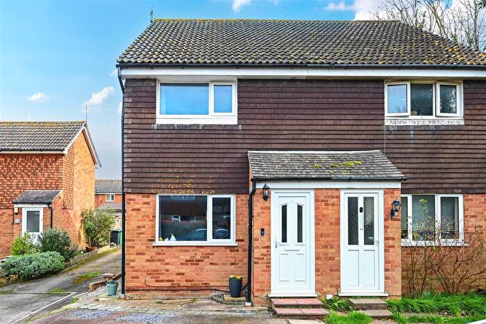 2 Bedroom Property For Sale In Ashdown Road, Bexhill-On-Sea, TN40