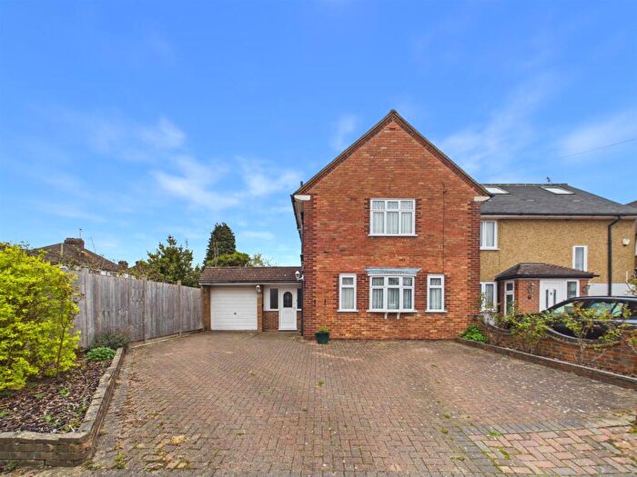 3 Bedroom Semi Detached House For Sale In Bec Close, Ruislip, HA4