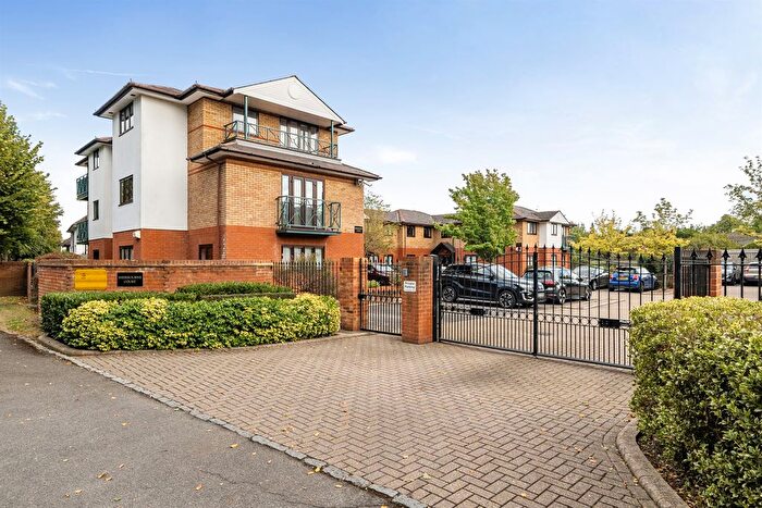2 Bedroom Flat For Sale In Ludlow Road, Maidenhead, SL6