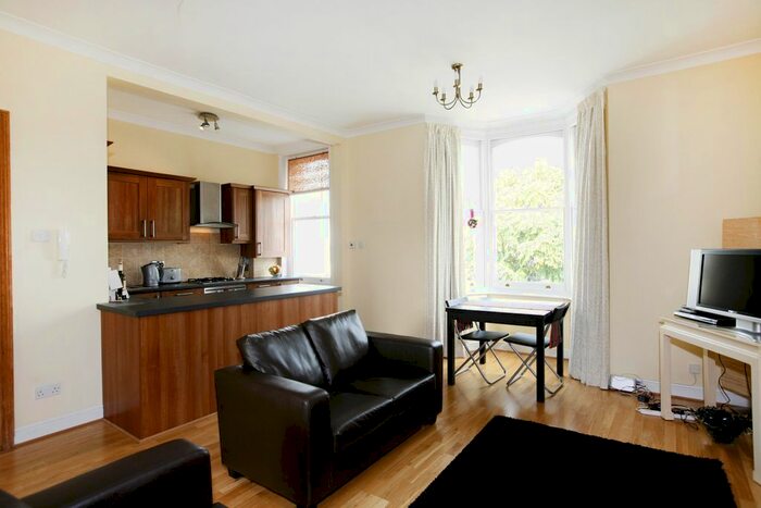 1 Bedroom Flat To Rent In Mount Ararat Road, Richmond, TW10