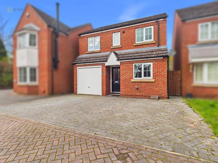 3 Bedroom Detached House For Sale In Southey Drive, Tamworth, B79