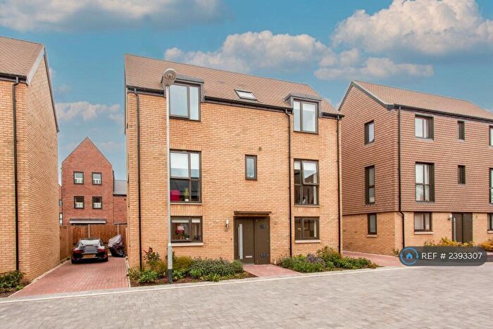 4 Bedroom Detached House To Rent In Plymouth Close, Cambridge, CB3