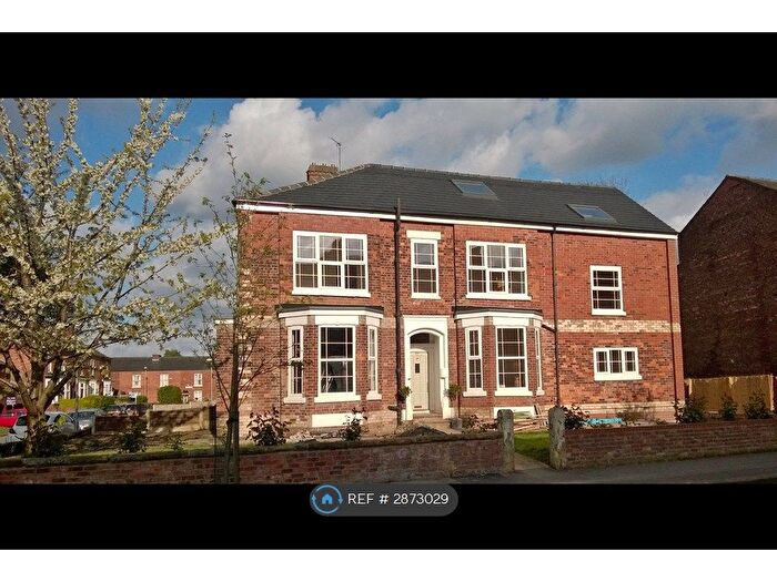 2 Bedroom Flat To Rent In Fallowfield, Manchester, M14