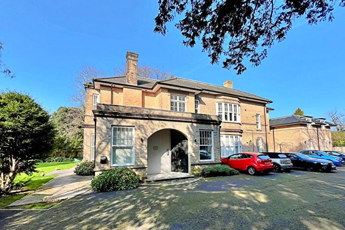 1 Bedroom Flat To Rent In Dean Park, BH1