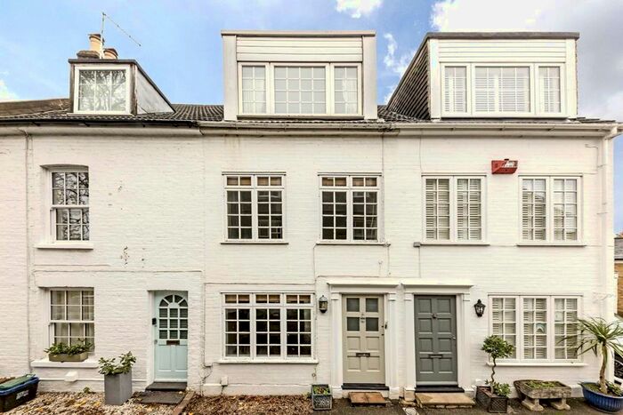 2 Bedroom Terraced House To Rent In Wades Lane, Teddington, TW11