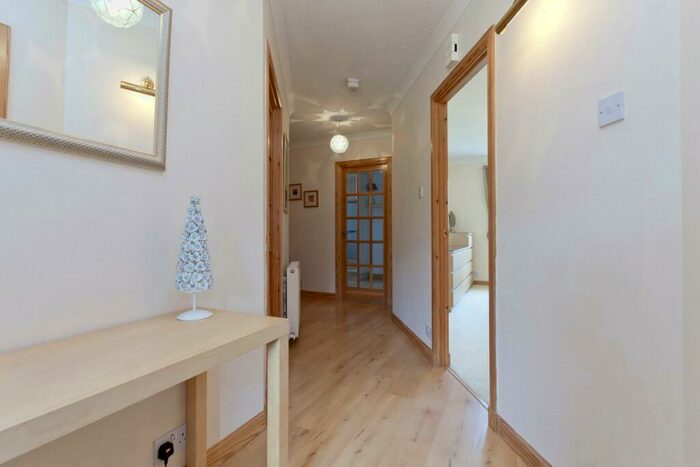 1 Bedroom Flat To Rent In Hilton Heights, City Centre, Aberdeen, AB24