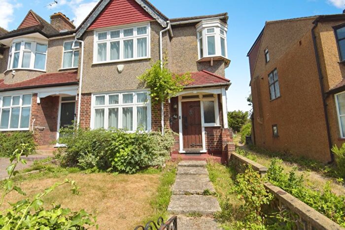 3 Bedroom Terraced House To Rent In Beechfield Road, Bickley, Bromley, BR1