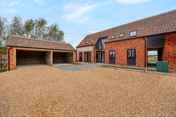 3 Bedroom Property For Sale In Houses At Barley Courtyard, Eastgate Street, Holme-Next-The-Sea, PE36