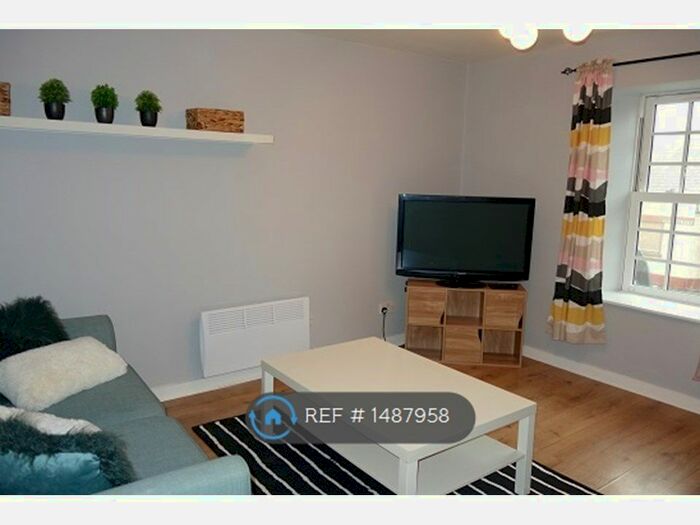 1 Bedroom Flat To Rent In King Street, Aberdeen, AB24