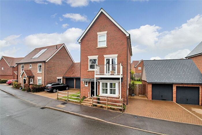 4 Bedroom Detached House For Sale In Hockbury Crescent, Tunbridge Wells, Kent, TN2