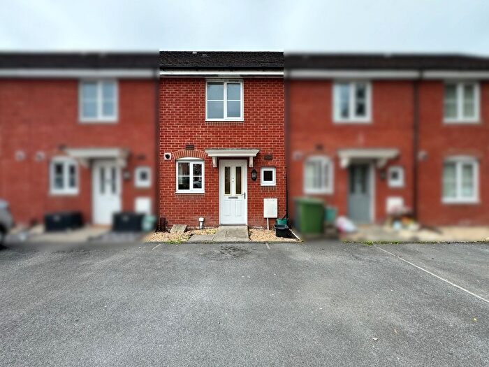 2 Bedroom Terraced House To Rent In Dol Y Dderwen, Ammanford, Carmarthenshire., SA18