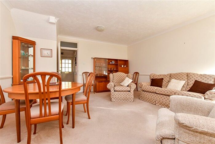 3 Bedroom Terraced House For Sale In Lower Sawley Wood, Banstead, Surrey, SM7