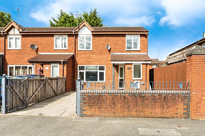 2 Bedroom House To Rent In Doddington Lane, Salford, Greater Manchester, M5