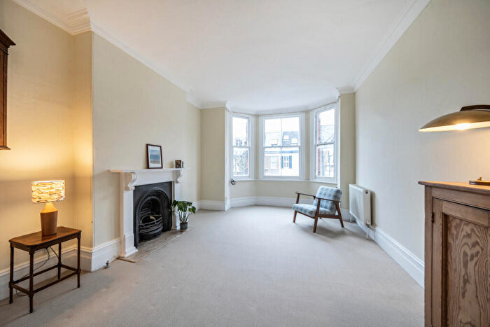 2 Bedroom Duplex For Sale In Sumatra Road, West Hampstead, London, NW6